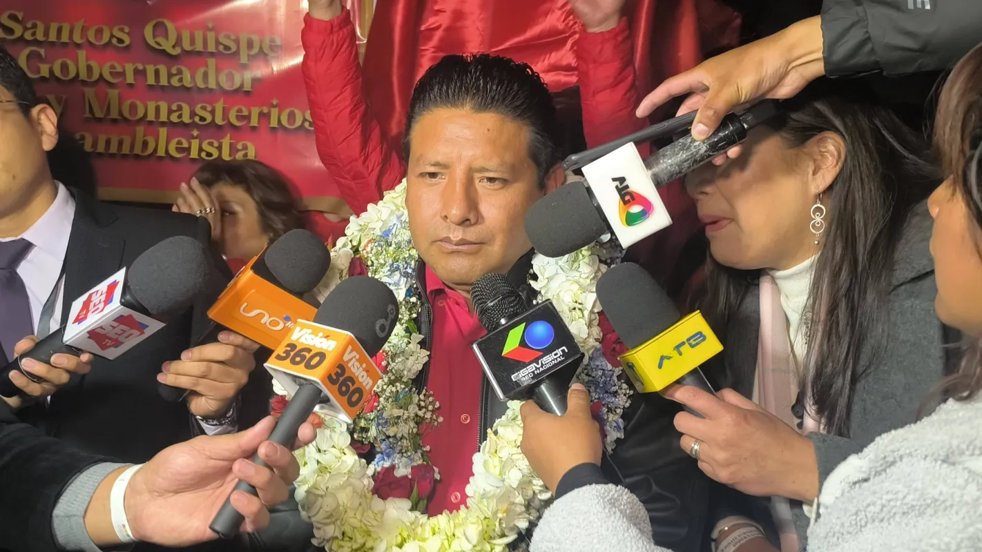 Santos Quispe recibe el respaldo ciudadano tras el debate que demostró su liderazgo
