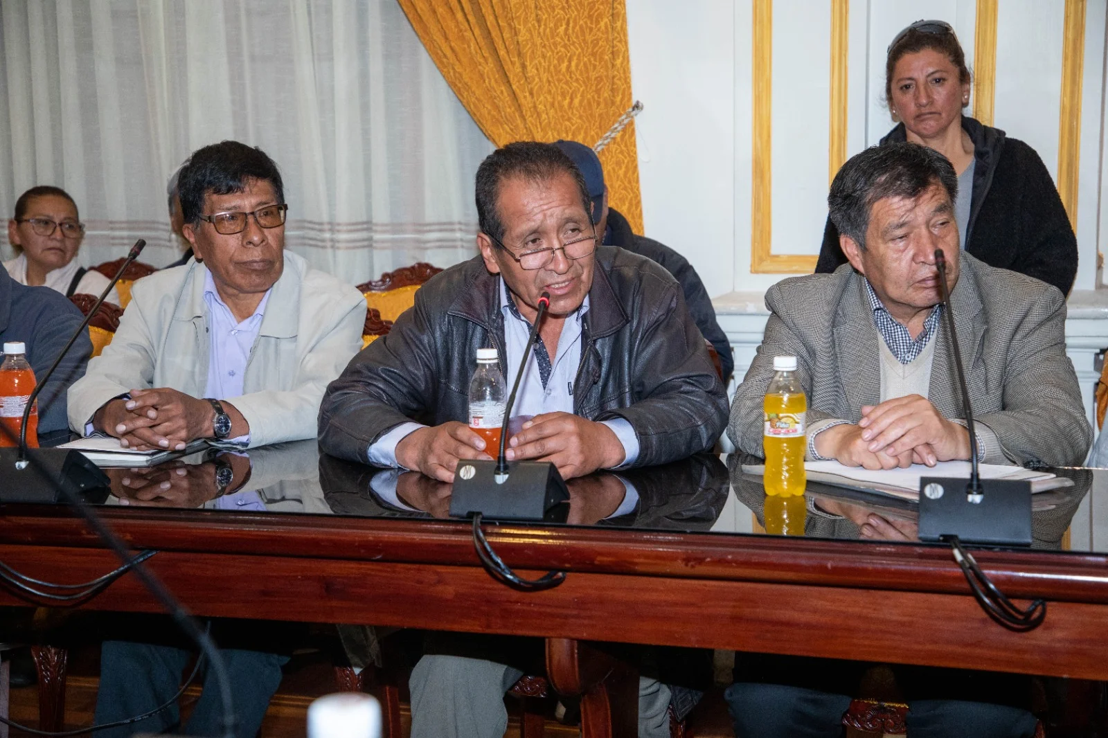 Gobernación y vecinos del Distrito 11 de Periférica de La Paz proyectan un hospital de tercer nivel